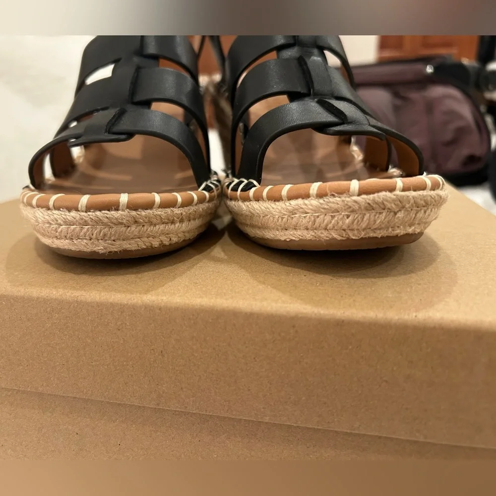 Kenneth Cole GENTLE SOULS CAPELIN LEATHER ESPADRILLE WEDGE 8